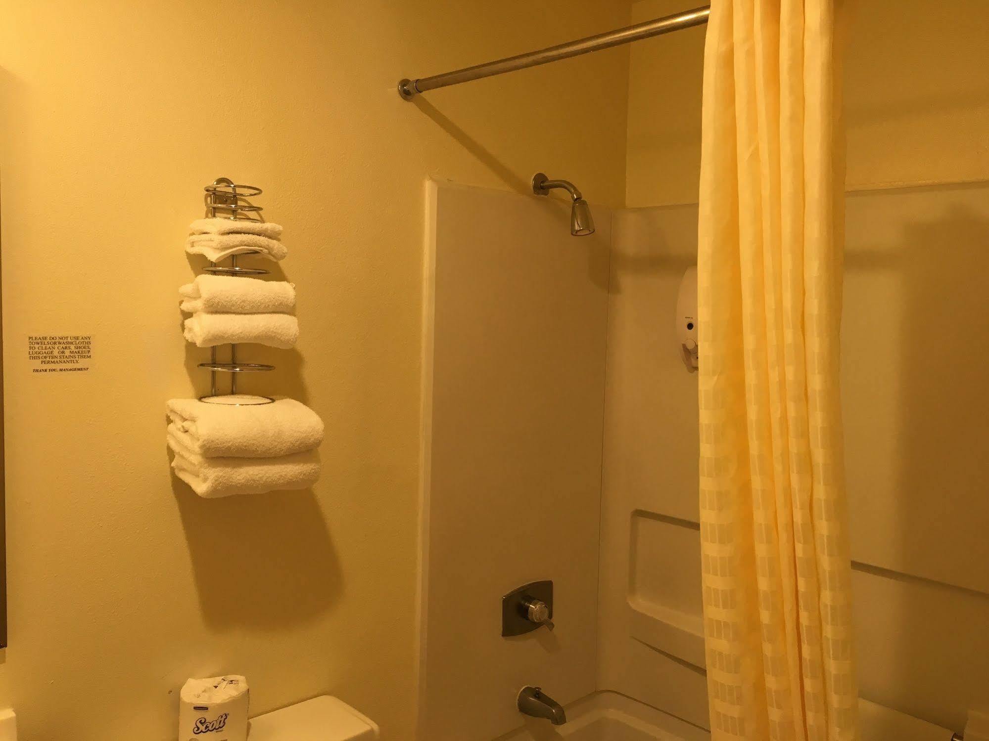 Rodeway Inn Enumclaw Mount Rainier-Crystal Mountain Area Экстерьер фото